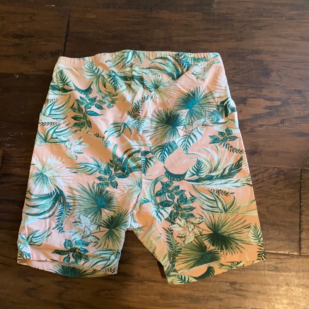 Large maternity biker shorts